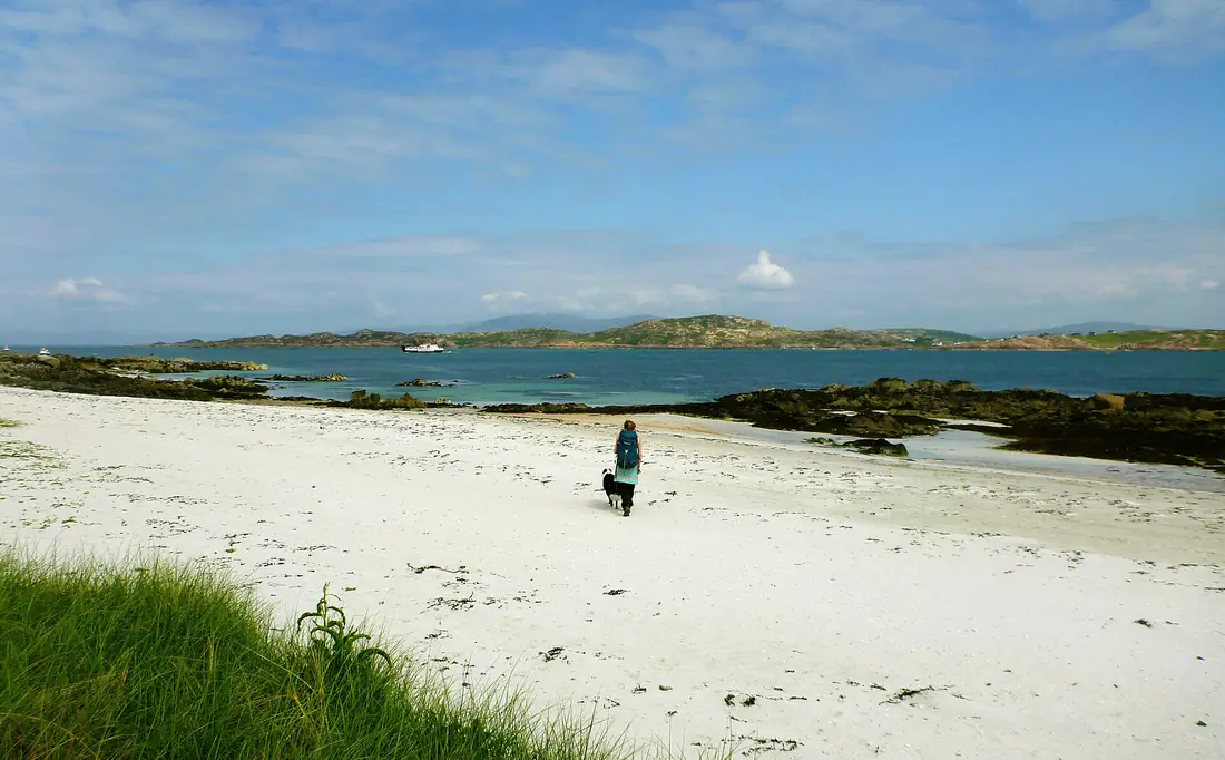 Una spiaggia bianca di Iona affacciata sul Sound of Iona